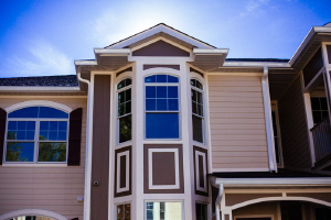 Whisper Creek Luxury Apartments - Logo