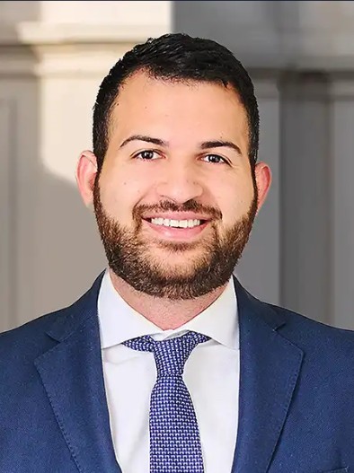 Brandon	Marvisi, Esq. - Logo