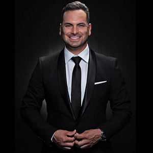 Jason Streatfeild Luxury Estates - Logo