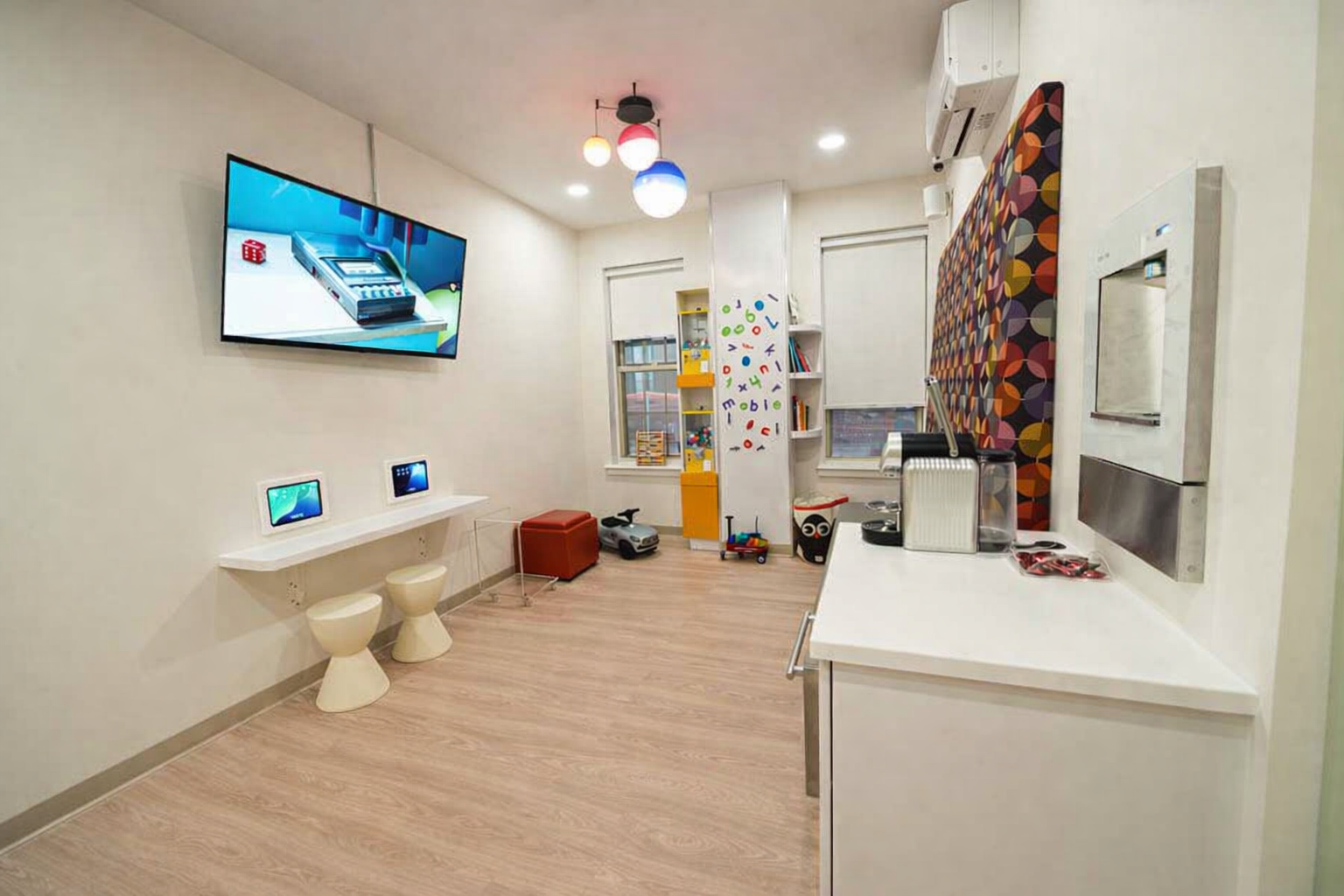 Modern Pediatric Dentistry and Orthodontics - Business Photo